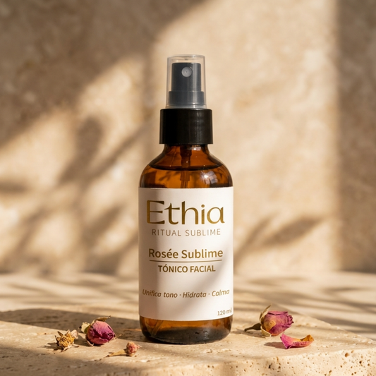 Tónico facial con niacinamida Rosée Sublime de Ethia en botella de vidrio con atomizador